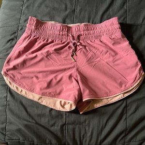 Lululemon reversible shorts